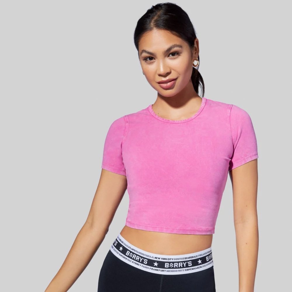 Pink Barry’s bootcamp crop top